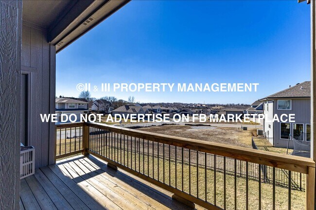 Building Photo - 12566 S Canyon Dr