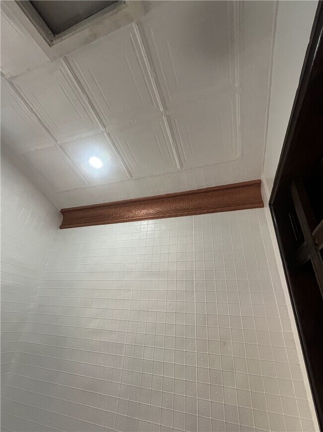 Building Photo - 2054 NY-245