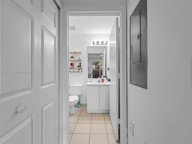 Building Photo - 11411 NW 60th St