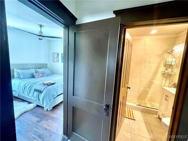 Building Photo - 141 Parkwood Ave