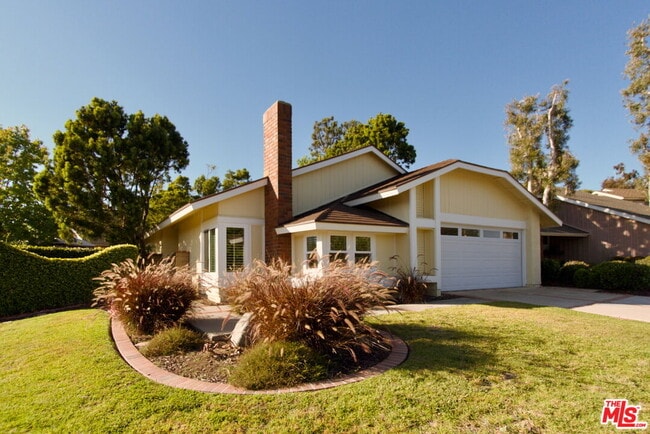 Primary Photo - 24621 Aquilla Dr