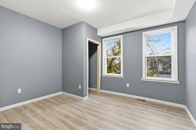 Building Photo - 111 Hanover Dr