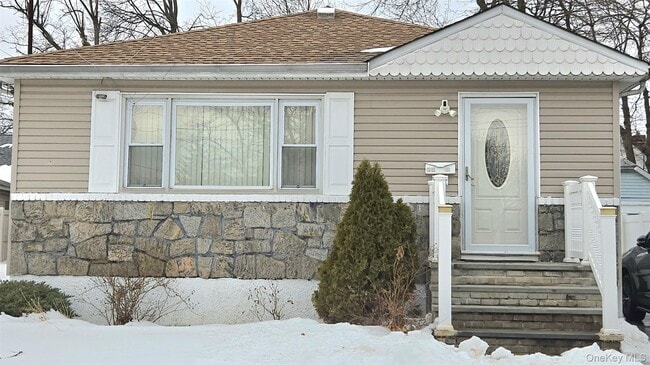 Building Photo - 137-22 242nd St