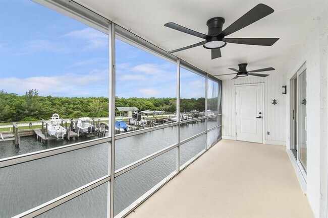 Building Photo - 200 N El Mar Dr