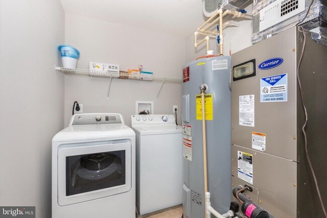 Building Photo - 6515 Dundee Dr