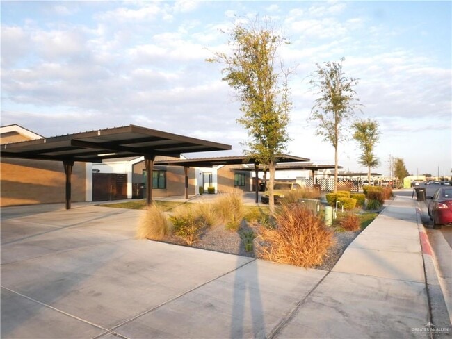 Building Photo - 23 East St