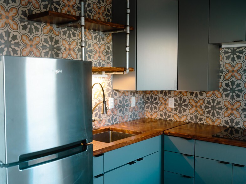 Building Photo - 2500 S Van Buren St