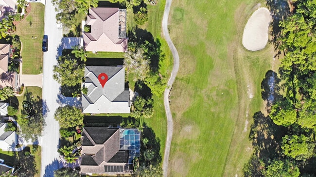 Building Photo - 1509 SW Mockingbird Cir