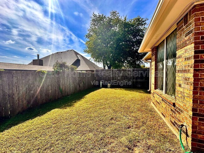 Building Photo - 4232 NW 144th St