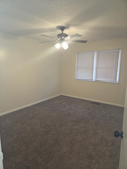 Building Photo - 583 Winding Creek Rd