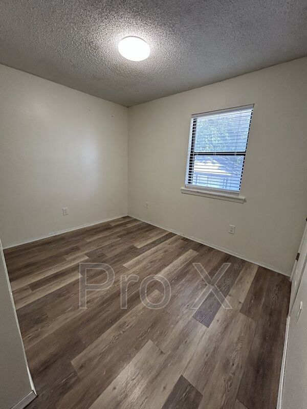 Building Photo - 106 W Hudson