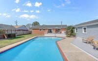 Building Photo - For Rent. 4 Bedrooms