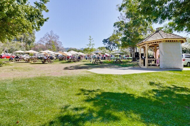 Building Photo - Wow! What a Great Home! Available Soon!