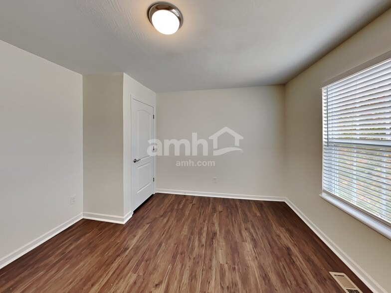 Building Photo - 25 Stoney Bluff Way