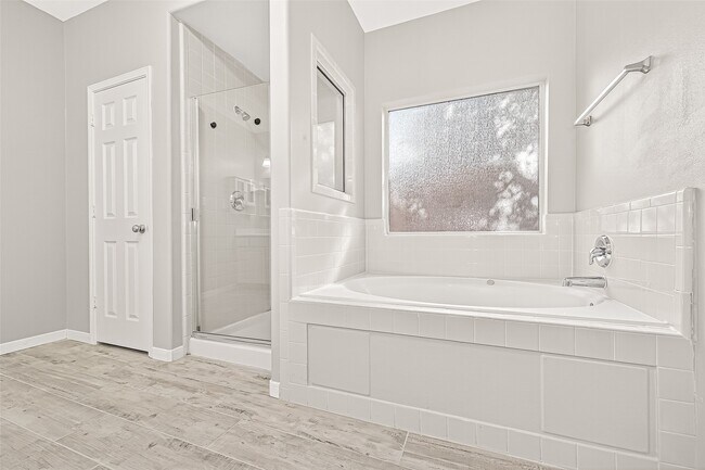 Building Photo - 1903 Amber Trail Ln