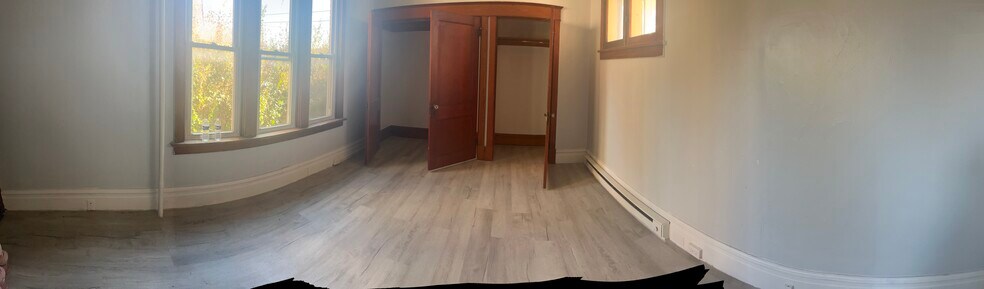 Building Photo - 1811 Mulberry St