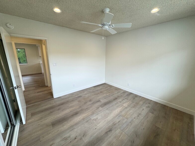 Building Photo - 1152 Ruberta Ave