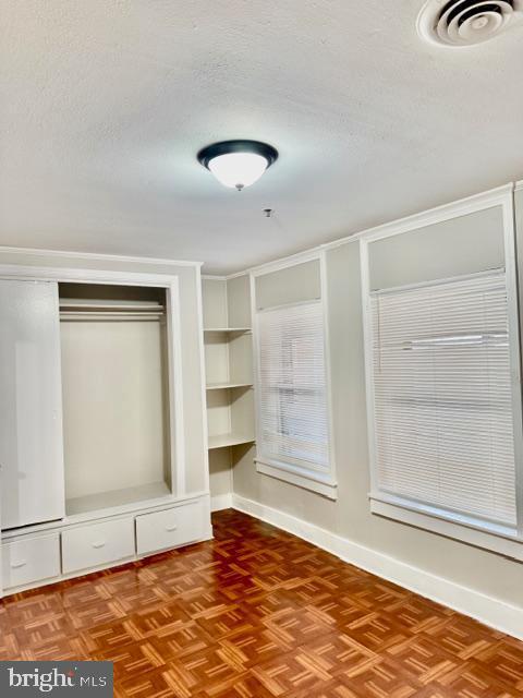 Building Photo - 27 W Main St