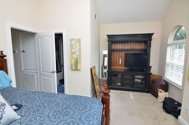 Building Photo - 205 Stecoah Ct