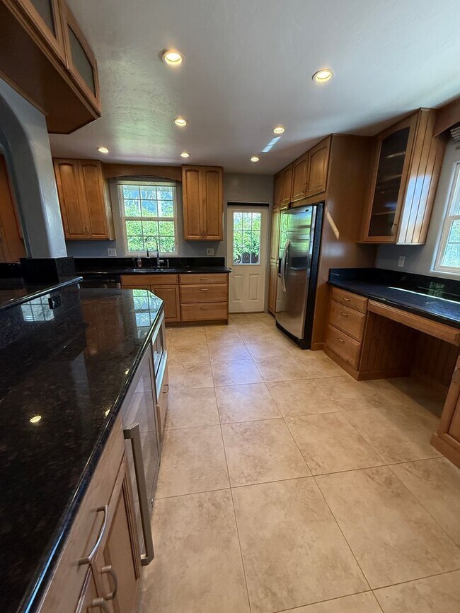 Building Photo - 3BD 2BA House in Kearny Mesa