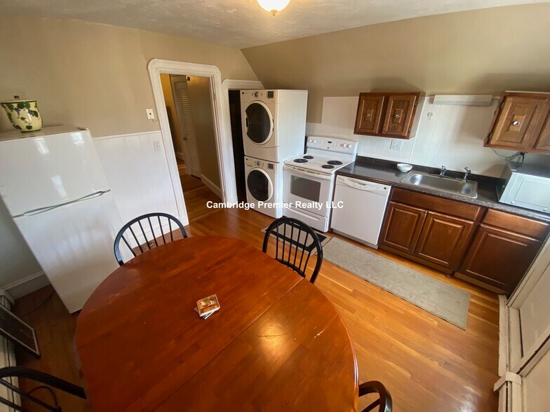 Building Photo - 50 Lowden Ave