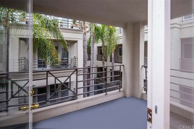 Building Photo - 2243 Martin-