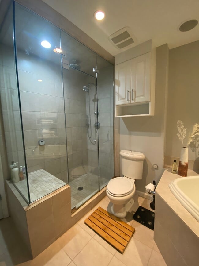 Building Photo - 199 14th St NE