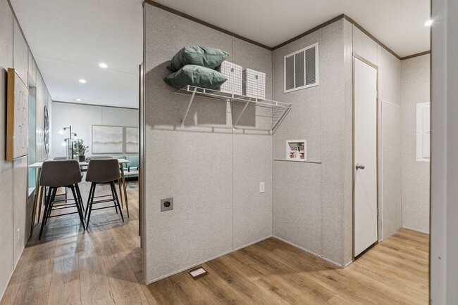 Primary Photo - 113 Sundale Trailer Ct