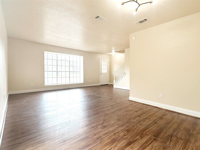 Building Photo - 20603 Apache Lake Dr