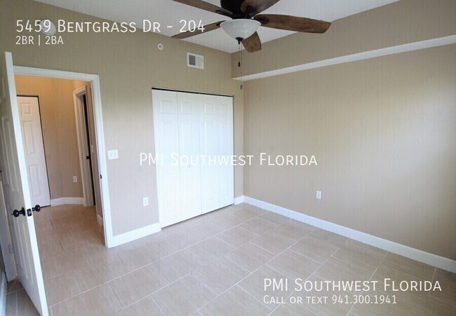 Building Photo - 5459 Bentgrass Dr