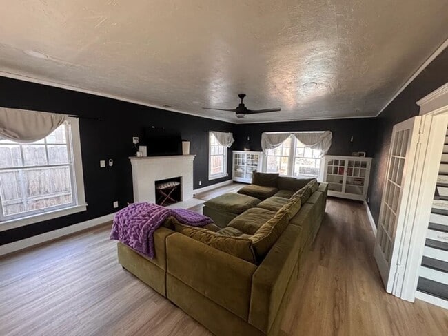 Building Photo - Beautiful 2 Story home coming soon!