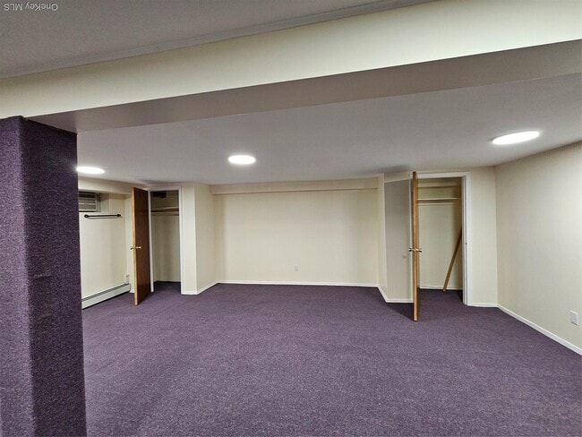 Building Photo - 102 Birchwood Park Dr