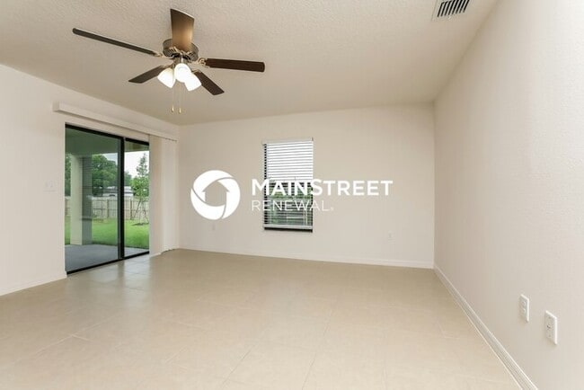 Building Photo - 5 Bedroom Pet-Friendly Home in Leesburg, F...