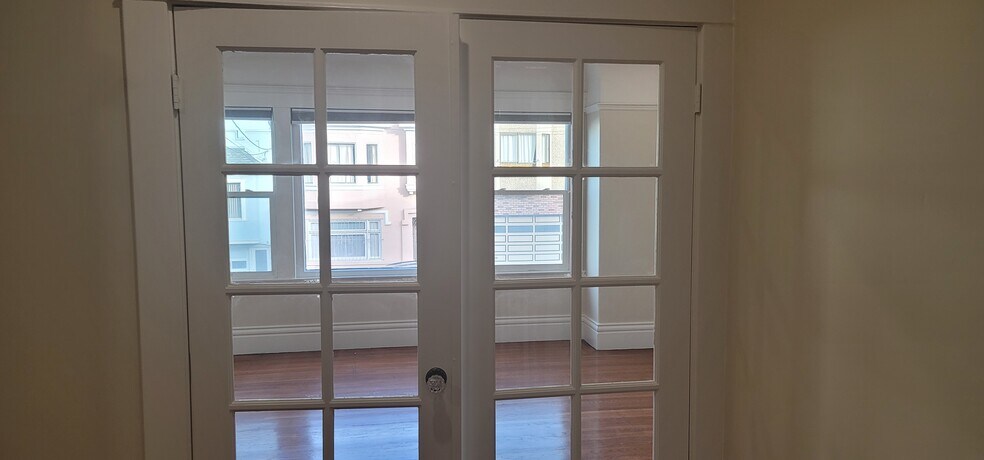 Building Photo - 469 28th Ave