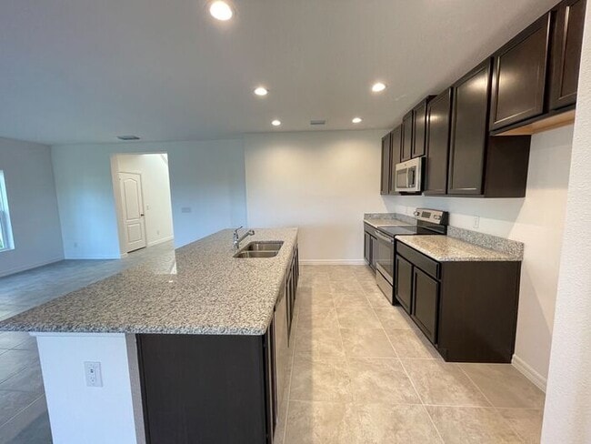 Building Photo - Williams Preserve-Brand New Townhouse-354 Annabelle Way Davenport