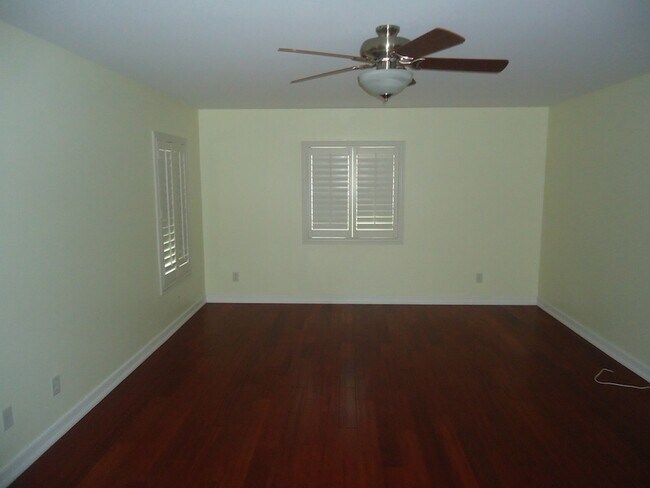 Building Photo - Huge 4 bedroom Masterpiece in the Terra Vista Community For Rent