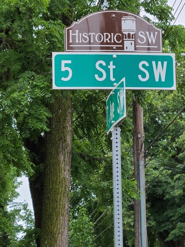 Building Photo - 519 5th Ave SW