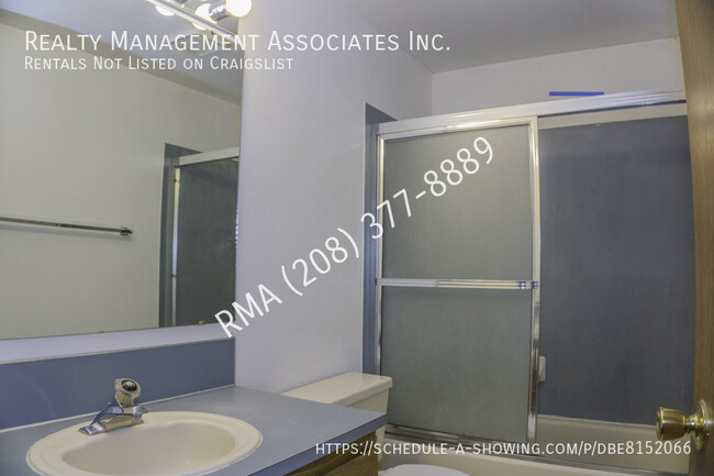 Building Photo - 4319 Rose Hill Ct