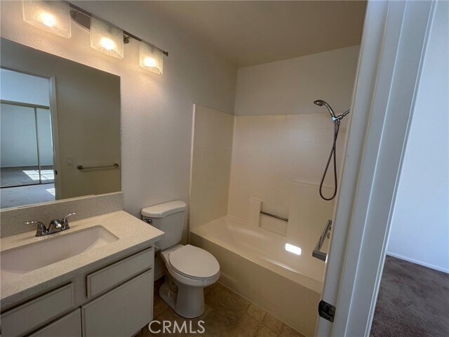 Building Photo - 2800 Plaza del Amo