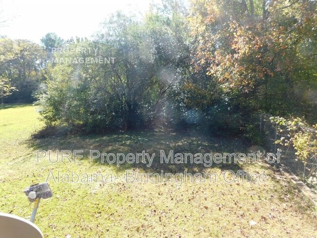 Building Photo - 117 22nd Ave NW