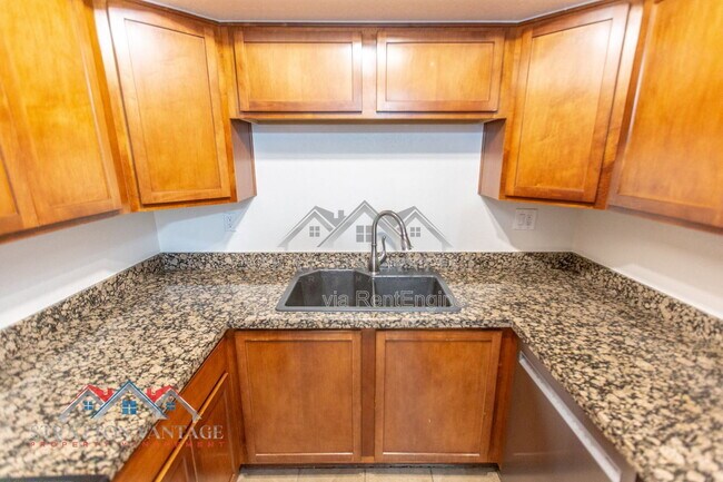 Building Photo - 8260 E Arabian Trl