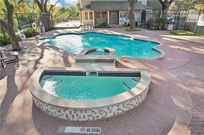 Building Photo - 12166 Metric Blvd