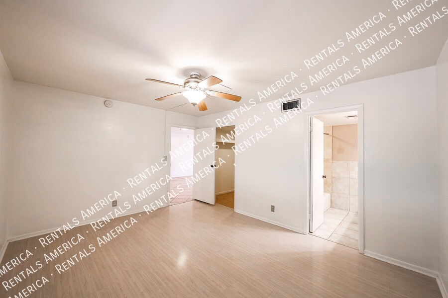 Building Photo - 3636 N 70th St