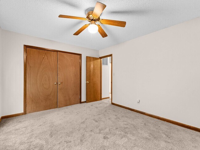 Building Photo - 934 Welsh Ln