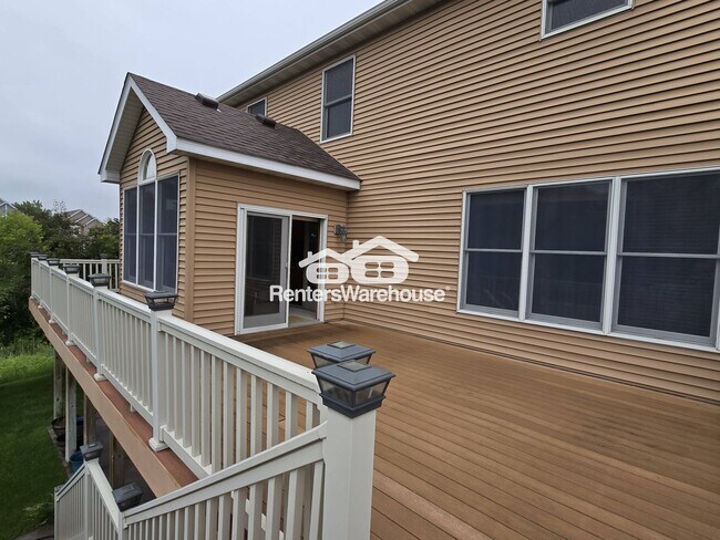 Building Photo - 15420 Plumstone Dr