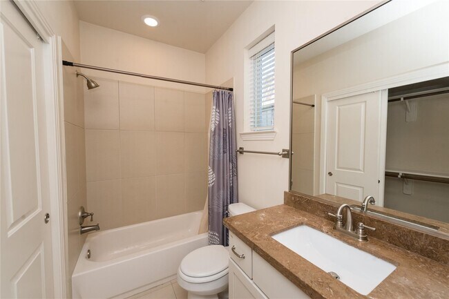 Building Photo - 4805 Jackson St