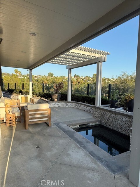 Building Photo - 27190 S Ridge Dr