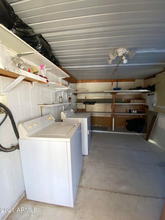 Building Photo - Nice Home in Wittmann
