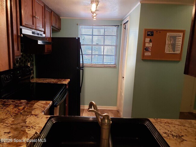 Building Photo - 2981 Sir Hamilton Cir