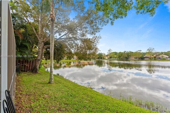 Building Photo - 237 NW 100th Ave